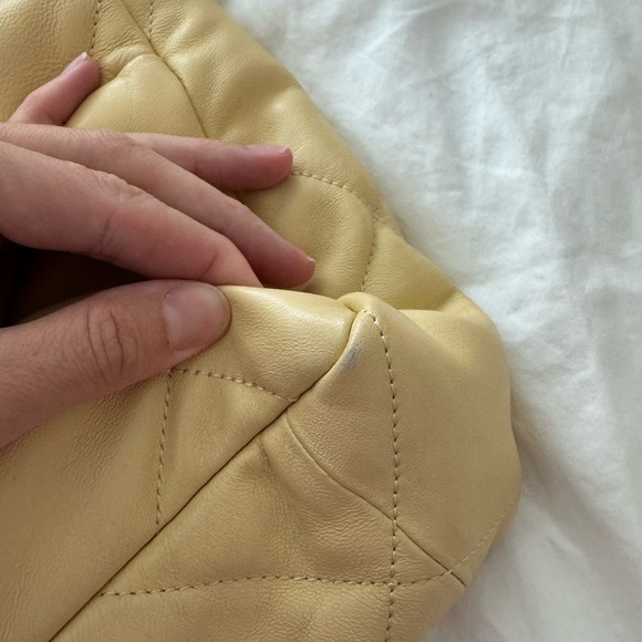 Yellow leather bag - Picture 4 of 8